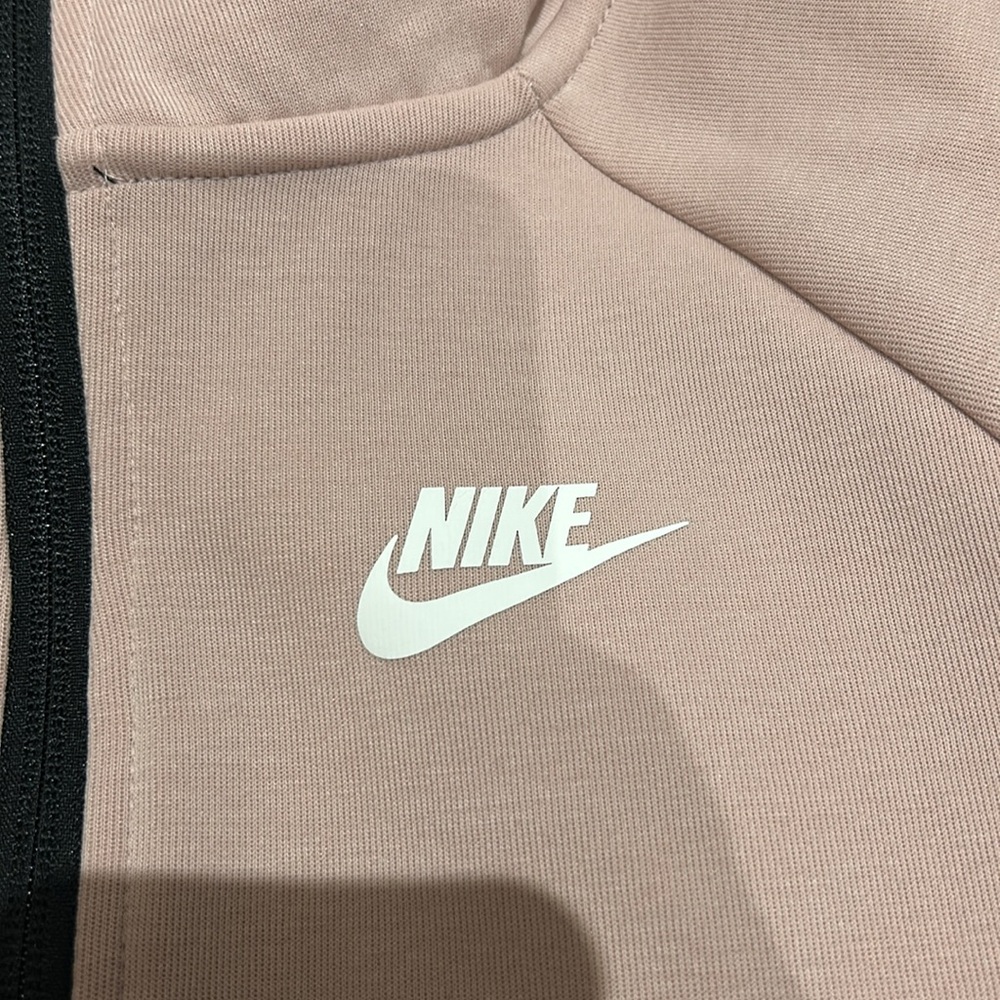 Nike Pink Half-Zip Sweatshirt - Picture 2 of 4